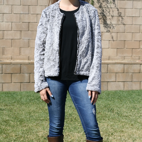 True Grit Sweaters - True Grit faux fur zip up